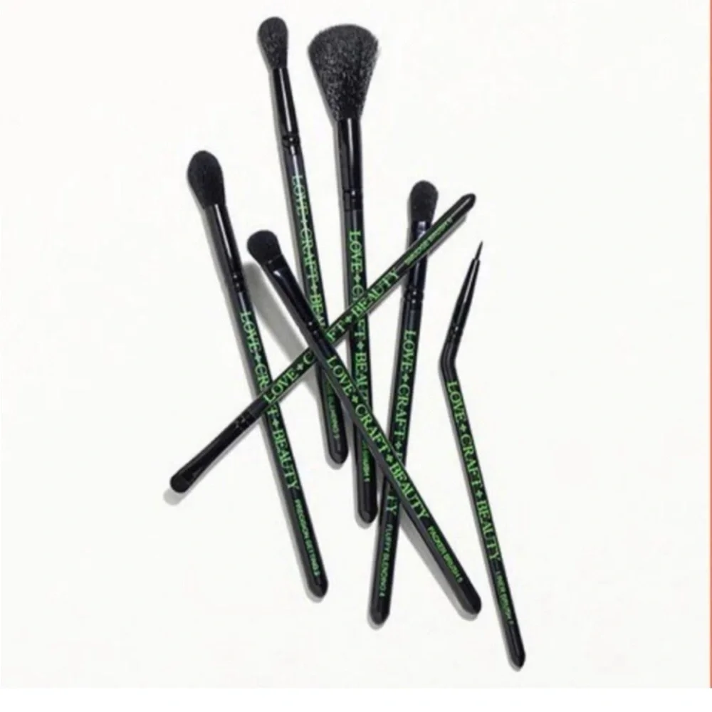 Lovecraft Beauty brushes 7 pieces NEW